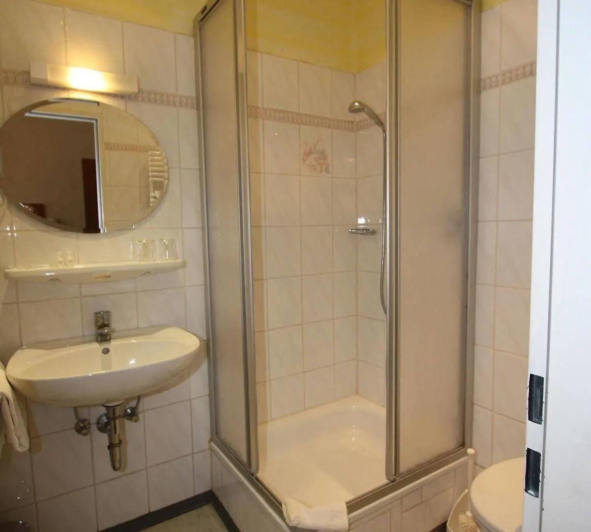 Hotel Garni Almenrausch Und Edelweiss Garmisch-Partenkirchen